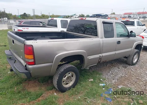 2002 GMC Sierra 1500 Sle z USA, uszkodzony, nr VIN 2GTEC19T721179046